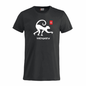 Chinesisches Sternzeichen Affe T-Shirt ist ein schwarzes T-Shirt mit einem weißen Affen darauf.