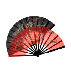 Chinesischer Fächer aus Bambusholz mit roter oder schwarzer Stoffbespannung, bedruckt mit traditionellem chinesischem Motiv - Drache und Phoenix.