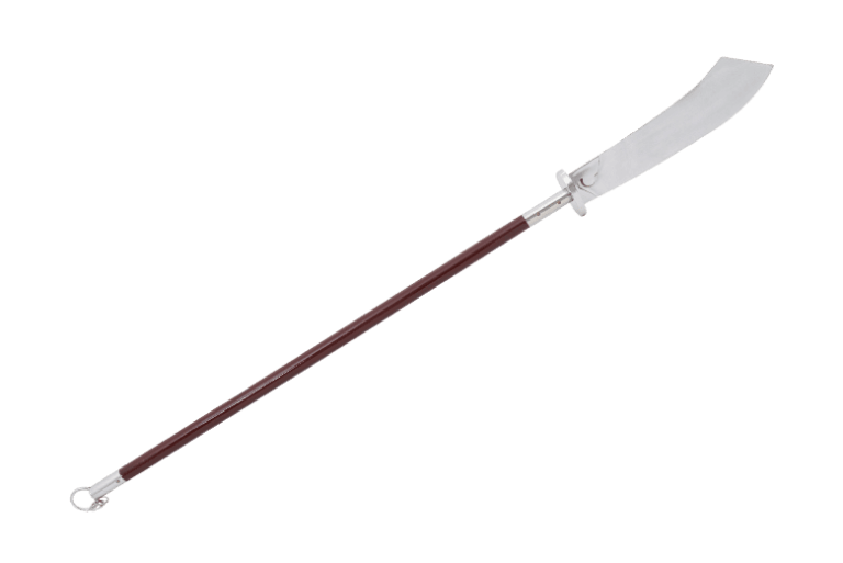 Die chinesische Hellebarde ist ein Langschwert mit einer leicht gebogenen Klinge, das auch in China verwendet wurde. Es ist eines der ältesten chinesischen Waffen, die noch heute in Kampfsportarten zu übungszwecken verwendet wird.